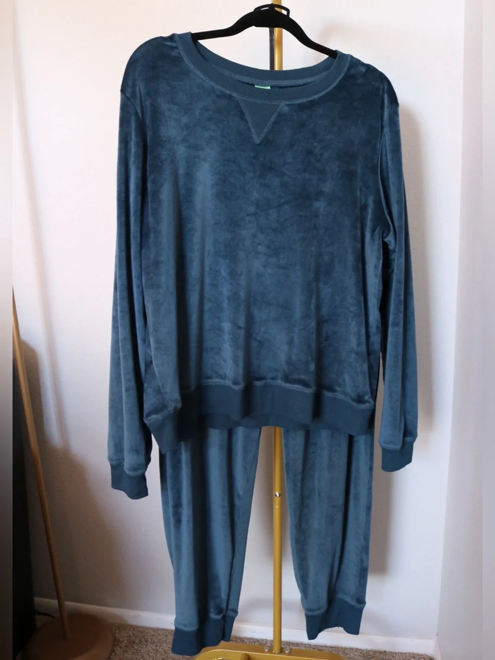 Honeydew Intimates Velour Lounge Set Crewneck Jogger Sweatsuit Blue Size XL